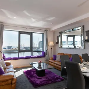 sea-view-luxury-city-centre-best-location-galway-2.galwayhotelsireland.net/