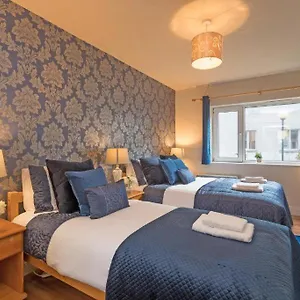 town-square-townhouse-best-location-in-galway-2.galwayhotelsireland.net/