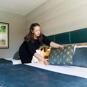 4* Hotel Scott's