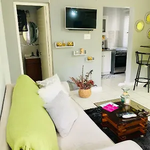 studio-13.comcaribbean.com/